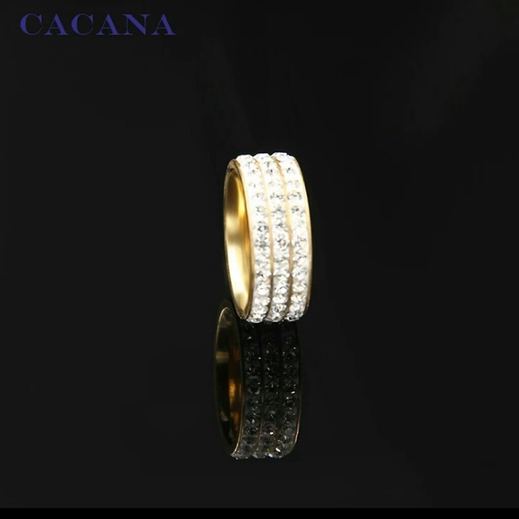 Stunning Pave Ring - Picture 2 of 2